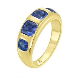 Quadro Blue Sapphire Bezel Ring